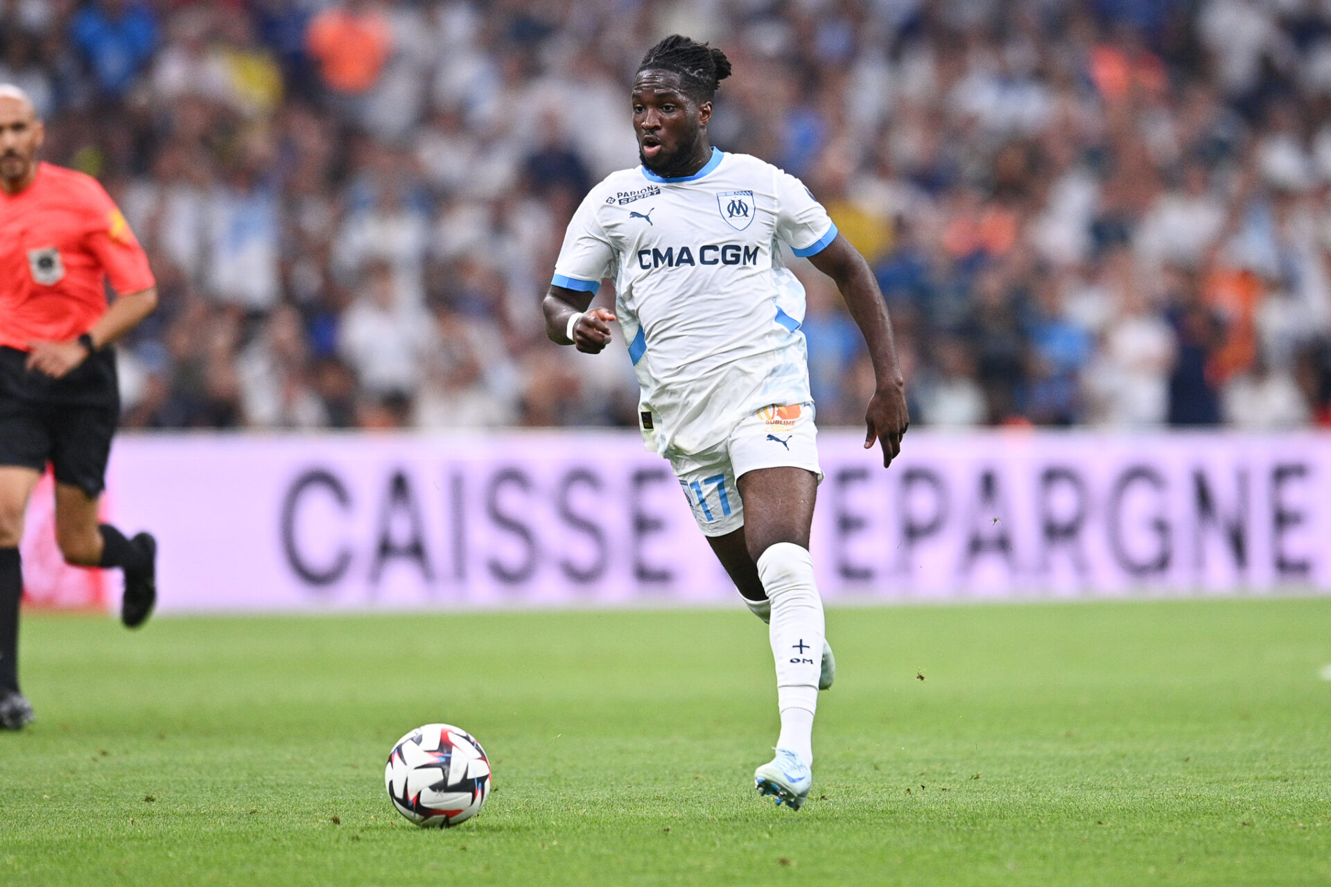 Jonathan Rowe : L'Attaquant Anglais qui Va Marquer l'Histoire de l'OM
