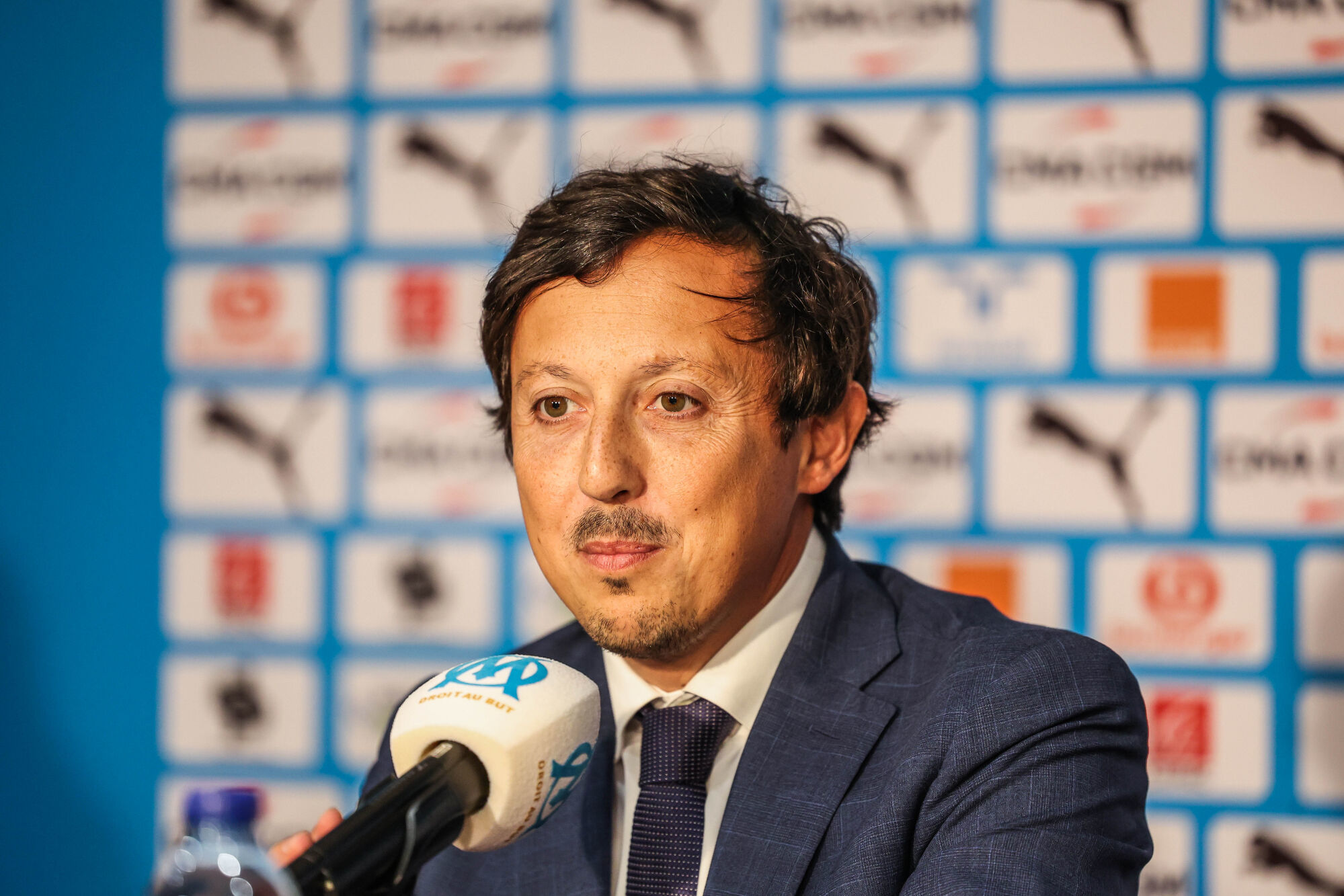 Renouveau à l'OM : Pablo Longoria dévoile le nouveau logo et les défis à venir
