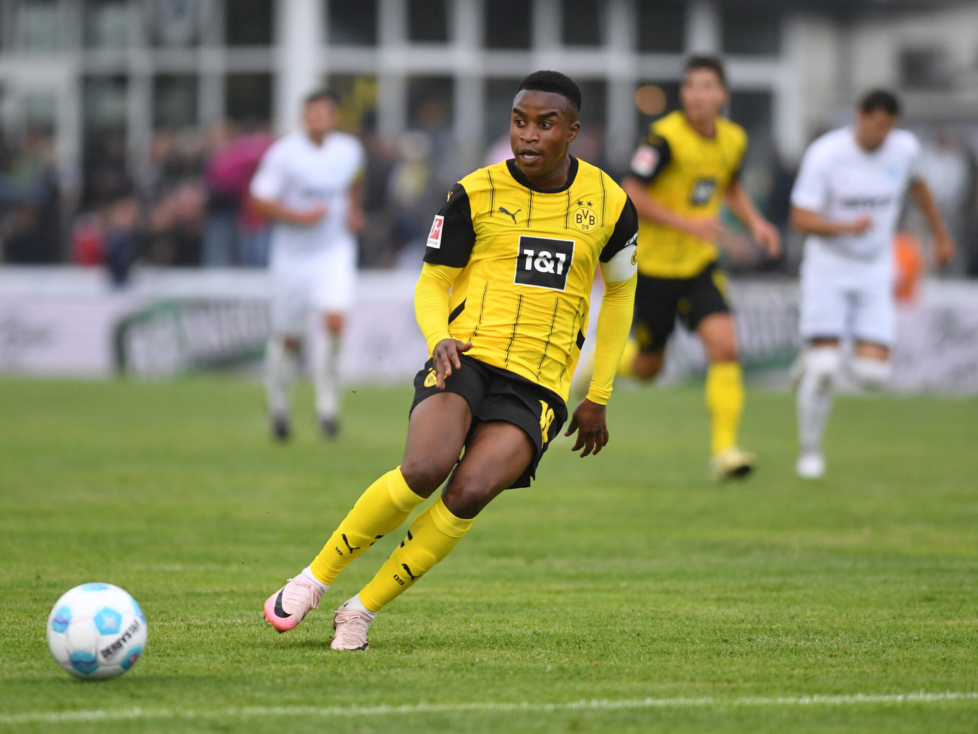 Youssoufa Moukoko : Nouveau Chapitre au FC Copenhague pour un Futur Prometteur