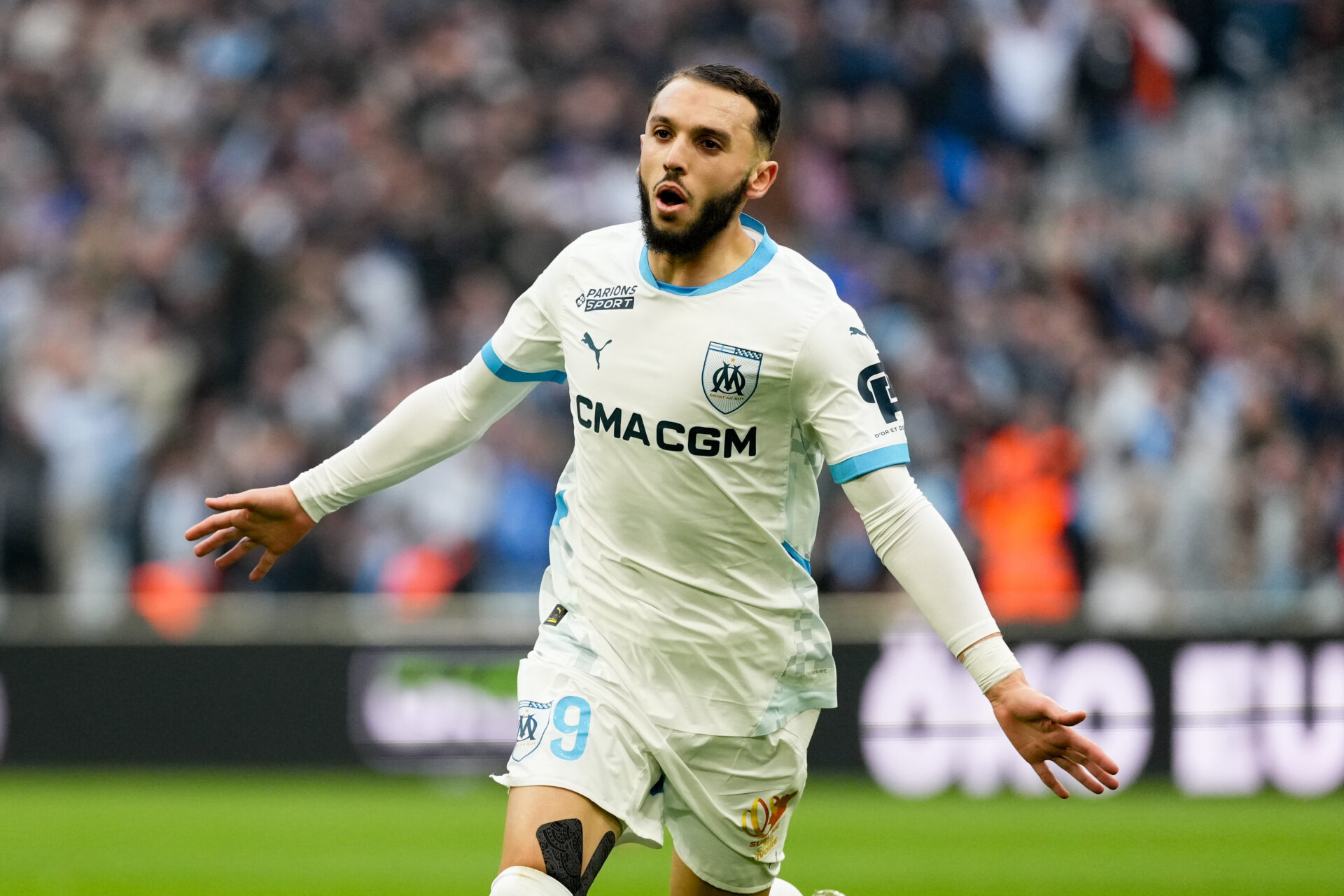 Roberto De Zerbi Compare Amine Gouiri à Gonzalo Higuain : Un Avenir Prometteur pour la Star de l'OM