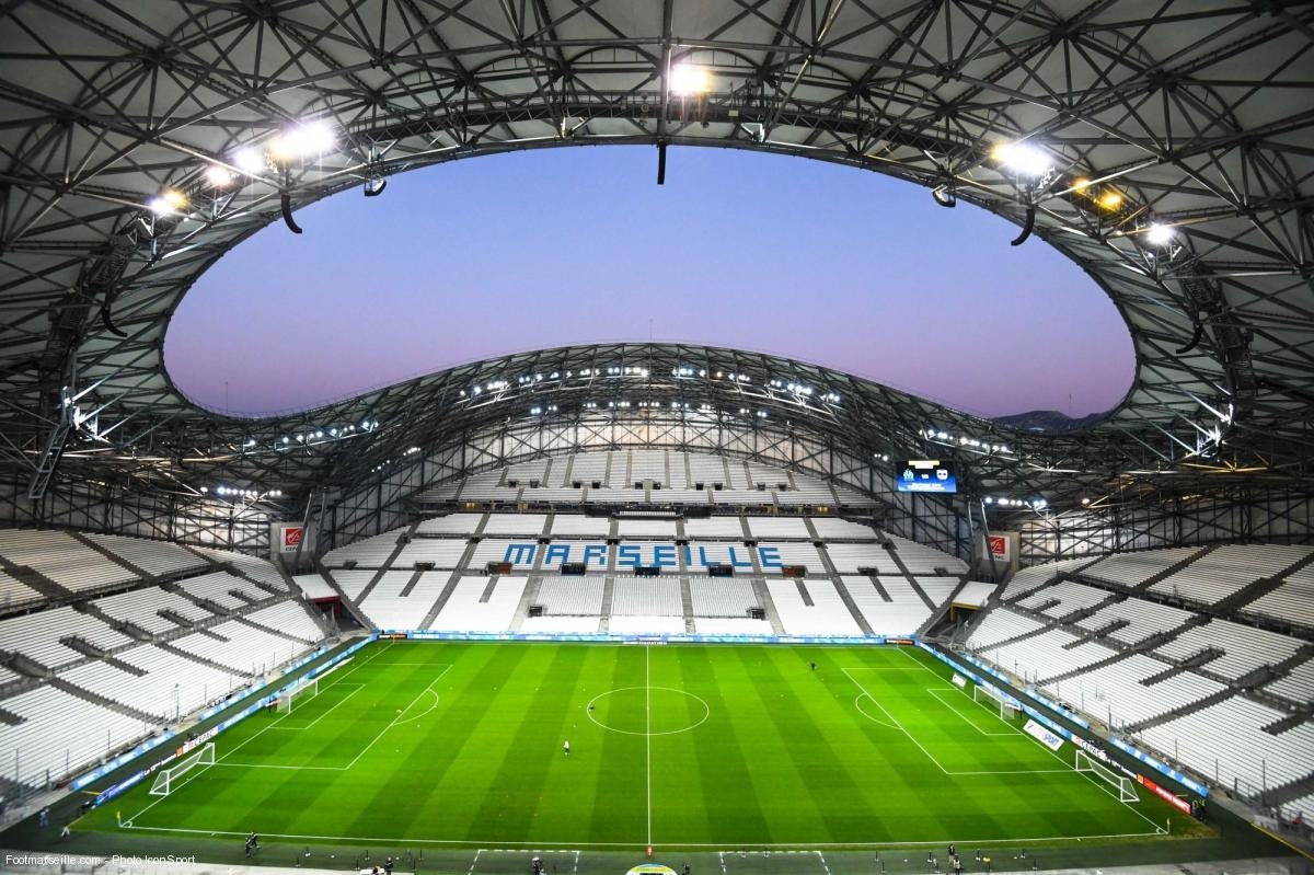 Entraînement au Vélodrome : L'OM Se Prépare pour le Classique Contre le PSG